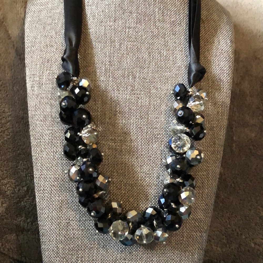 ALI KHAN of New York black and white crystal necklace